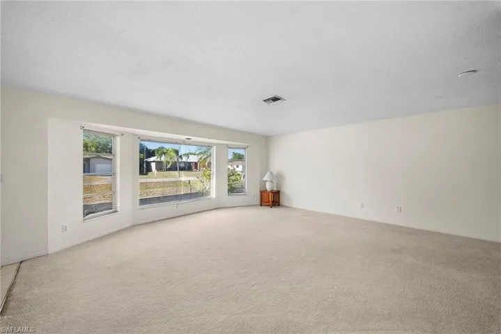 219 46th Ter, Cape Coral, Florida 33904
