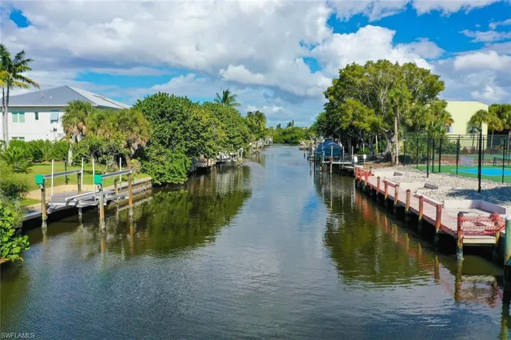 827 E Gulf Dr C8, Sanibel, Florida 33957