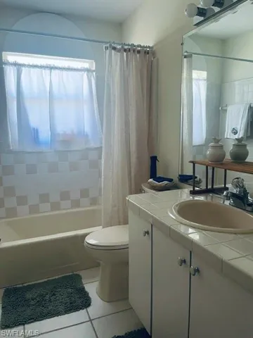 4802 Tudor Dr 202, Cape Coral, Florida 33904