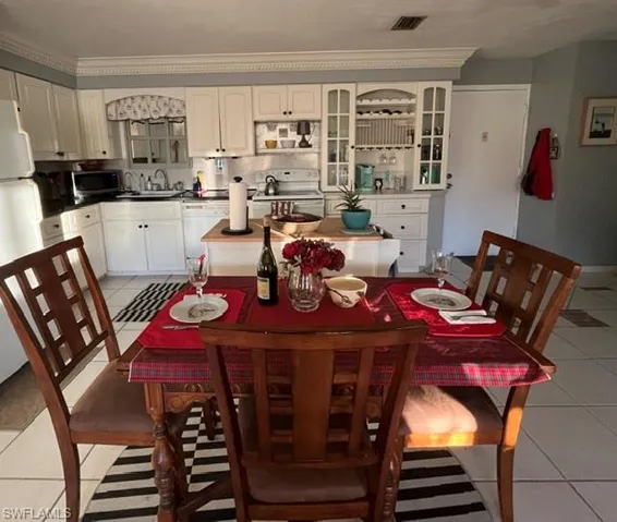 4802 Tudor Dr 202, Cape Coral, Florida 33904
