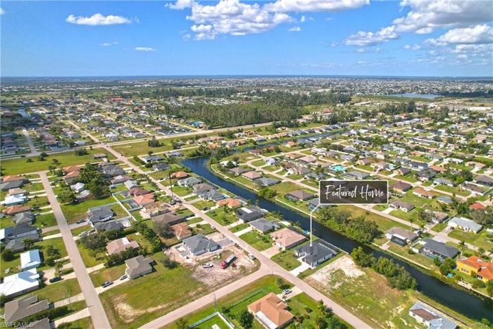 Pleasure boating & fishing right out your back Door