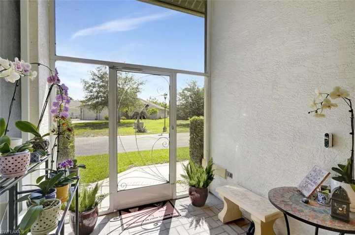 screened front Entry
