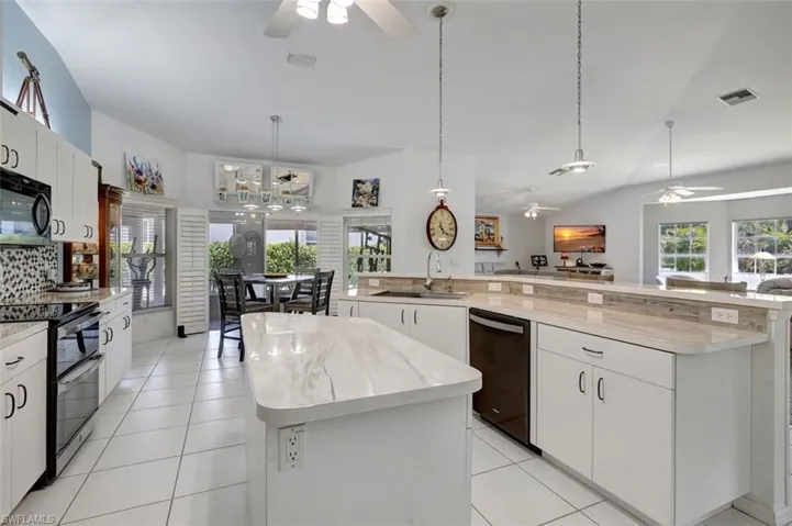 5795  Elizabeth Ann  WAY, Fort Myers, FL 33912