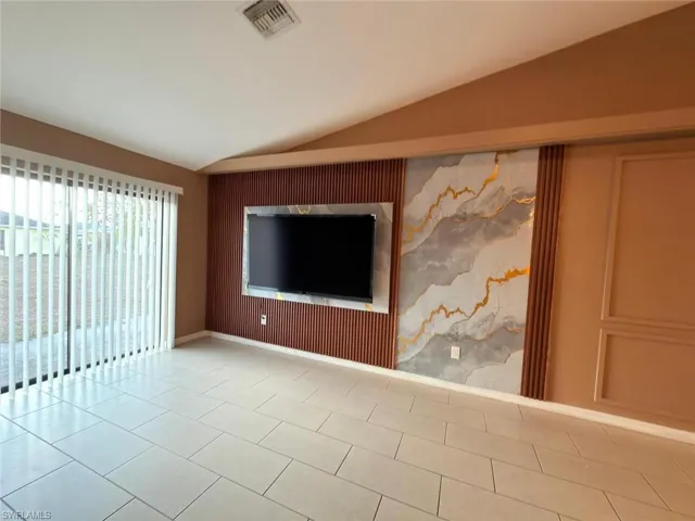 4126  Skyline  BLVD, Cape Coral, FL 33914