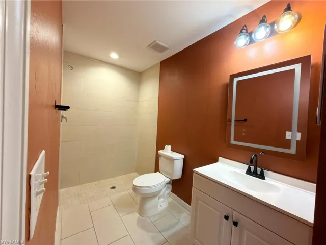 4126  Skyline  BLVD, Cape Coral, FL 33914