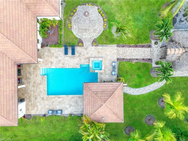 214 9th St Nw, Naples, Florida 34120