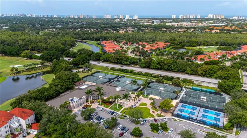Bird's eye view of Community center with pickleball, tennis, bocce ball, full service bar and tennis shop