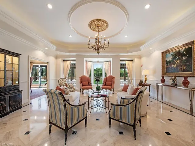 7425 Pelican Bay Blvd 206, Naples, Florida 34108