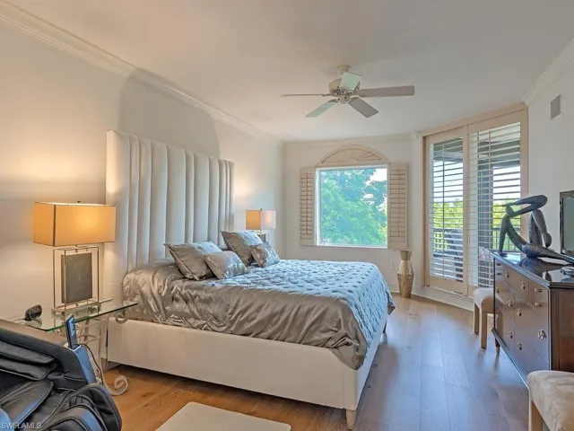 7425 Pelican Bay Blvd 206, Naples, Florida 34108
