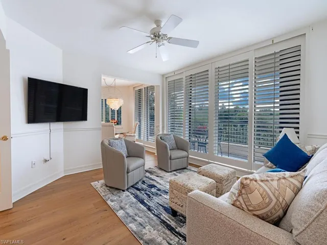 7425 Pelican Bay Blvd 206, Naples, Florida 34108