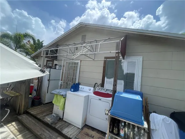 2105 Carrell Rd, Fort Myers Fl 33901