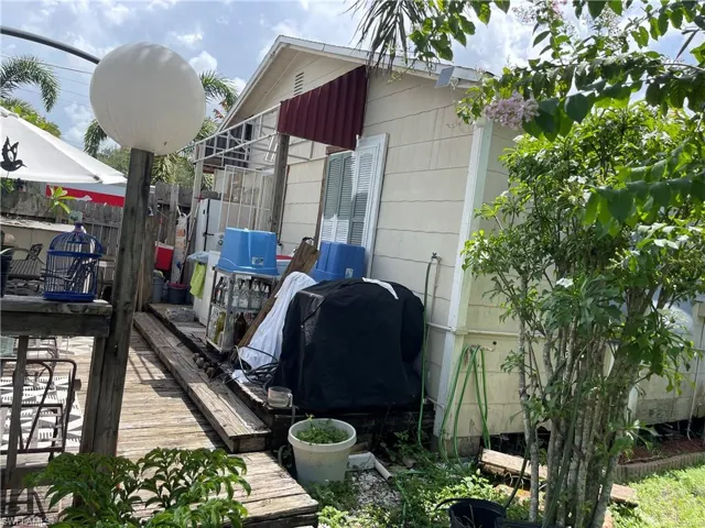 2105 Carrell Rd, Fort Myers Fl 33901