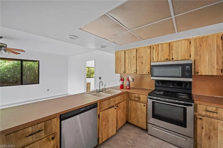 14126  Caribbean  BLVD, Fort Myers, FL 33905