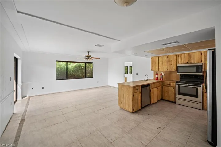 14126  Caribbean  BLVD, Fort Myers, FL 33905