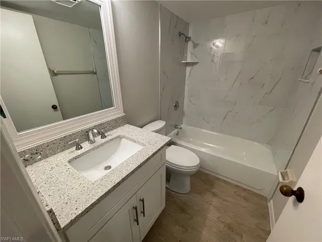 1200 Commonwealth Cir 103, Naples, Florida 34116