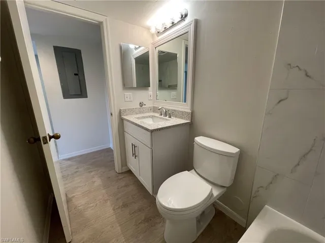 1200 Commonwealth Cir 103, Naples, Florida 34116