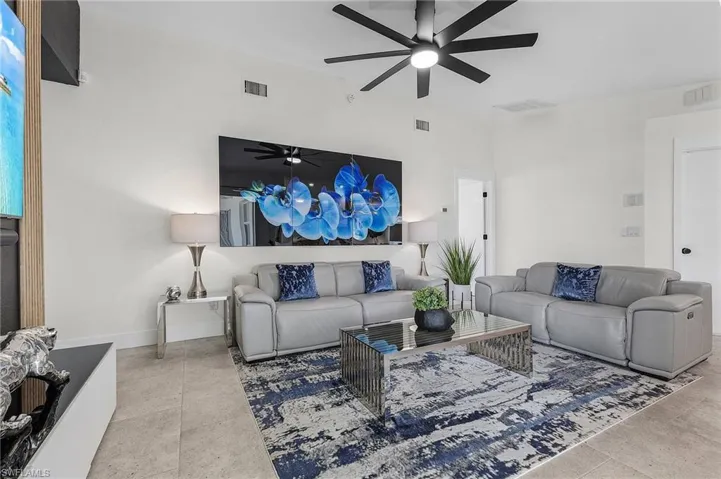 1322 NE 2nd  ST, Cape Coral, FL 33909