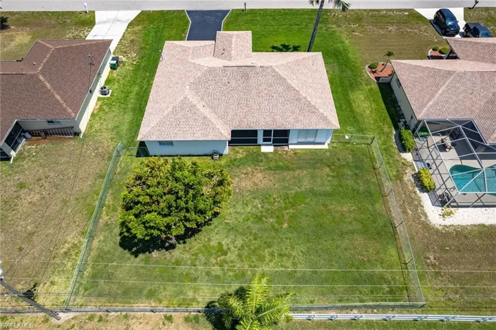 1322 NE 2nd  ST, Cape Coral, FL 33909