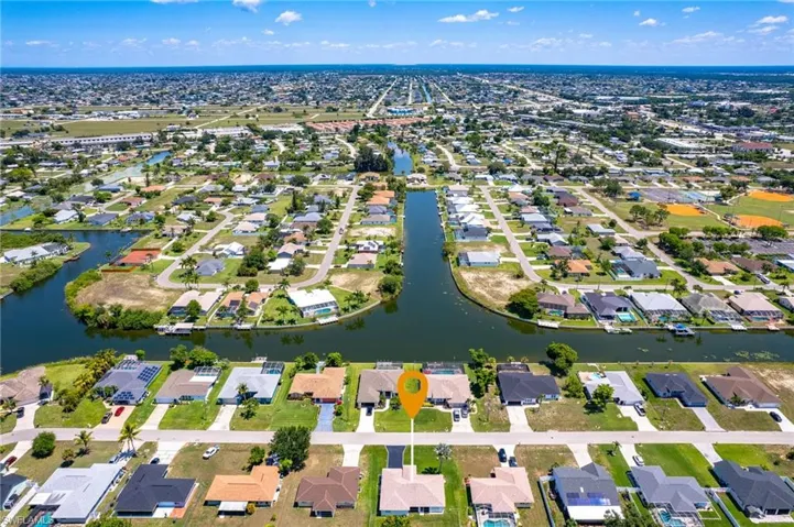 1322 NE 2nd  ST, Cape Coral, FL 33909