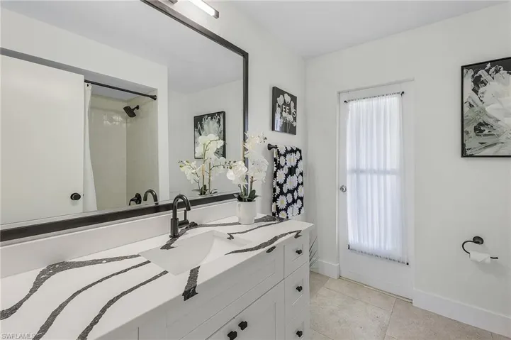 1322 NE 2nd  ST, Cape Coral, FL 33909