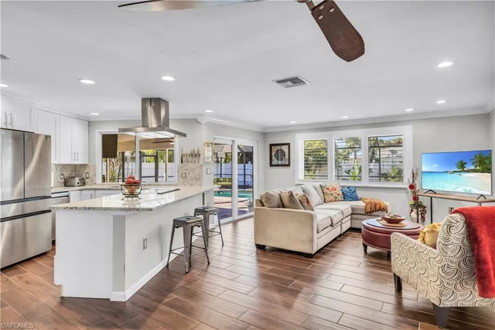 1350  Tanglewood  PKWY, Fort Myers, FL 33919