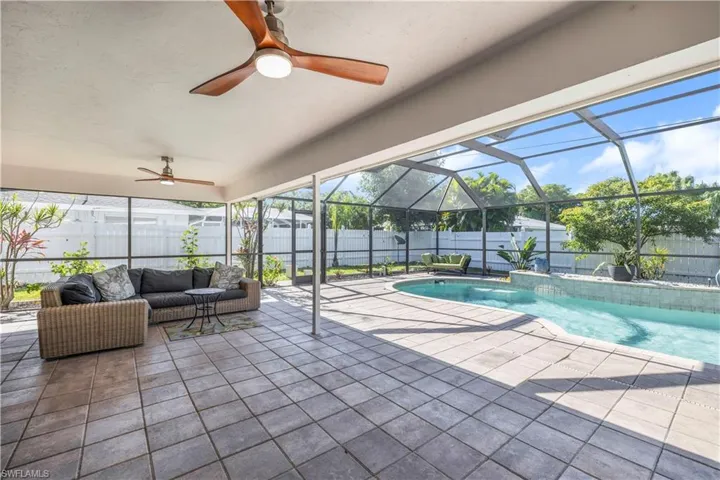 1350  Tanglewood  PKWY, Fort Myers, FL 33919
