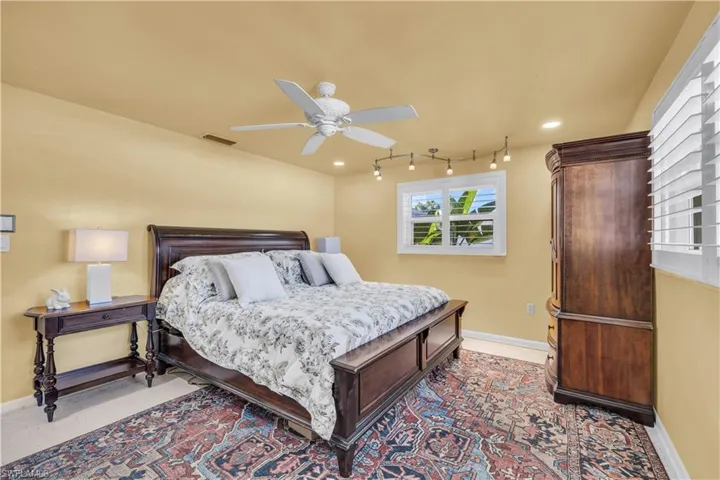 1350  Tanglewood  PKWY, Fort Myers, FL 33919