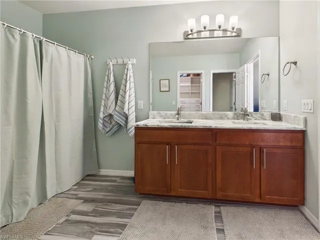 3420 Cancun Ct, Cape Coral, Florida 33909