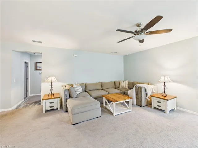 3420 Cancun Ct, Cape Coral, Florida 33909