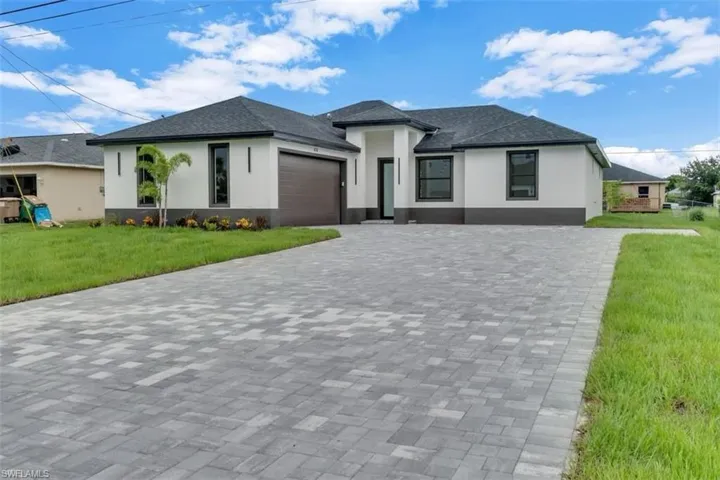 474 NE 2nd  PL, Cape Coral, FL 33909
