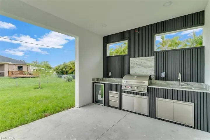474 NE 2nd  PL, Cape Coral, FL 33909