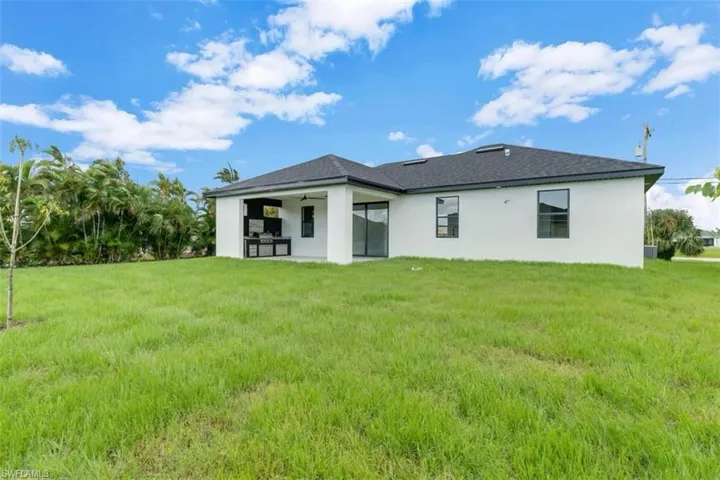 474 NE 2nd  PL, Cape Coral, FL 33909