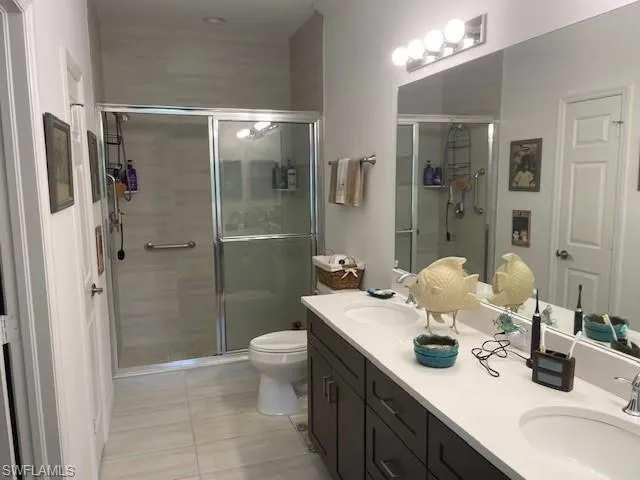 1137 Winding Pines Cir 203, Cape Coral, Florida 33909