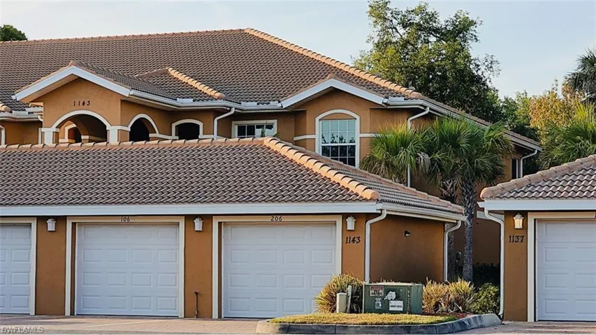 1137 Winding Pines Cir 203, Cape Coral, Florida 33909