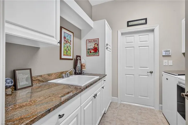 10897 Stonington Ave, Fort Myers, Florida 33913