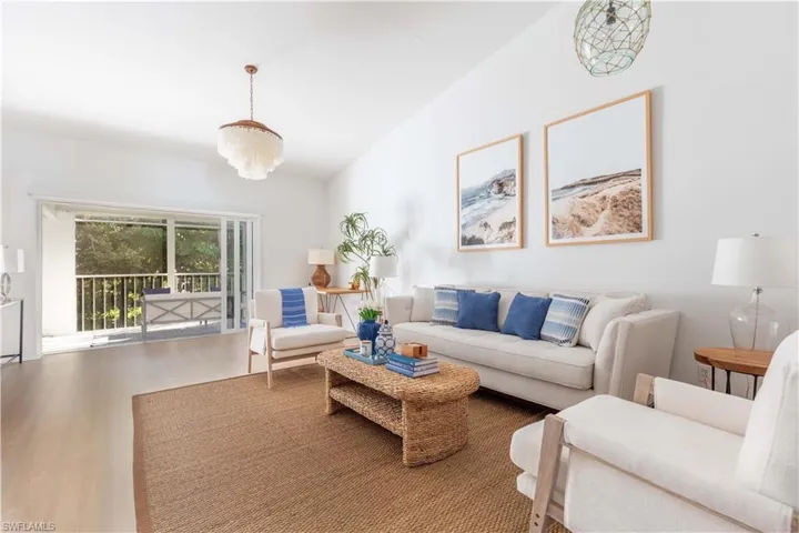 841 Tanbark Dr 202, Naples, Florida 34108