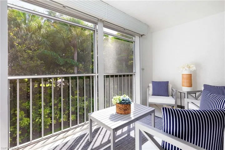 841 Tanbark Dr 202, Naples, Florida 34108
