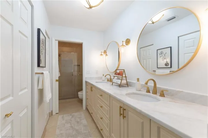 841 Tanbark Dr 202, Naples, Florida 34108