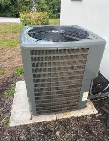 Exterior details with central AC