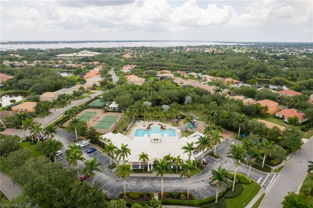 13105 SILVER THORN LOOP, North Fort Myers, FL 33903,225048967