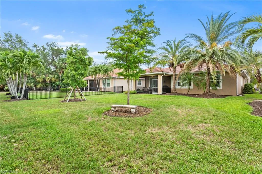 13105 SILVER THORN LOOP, North Fort Myers, FL 33903,225048967
