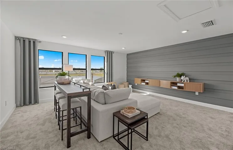 Photos are of a model home. Illustration purposes only.
