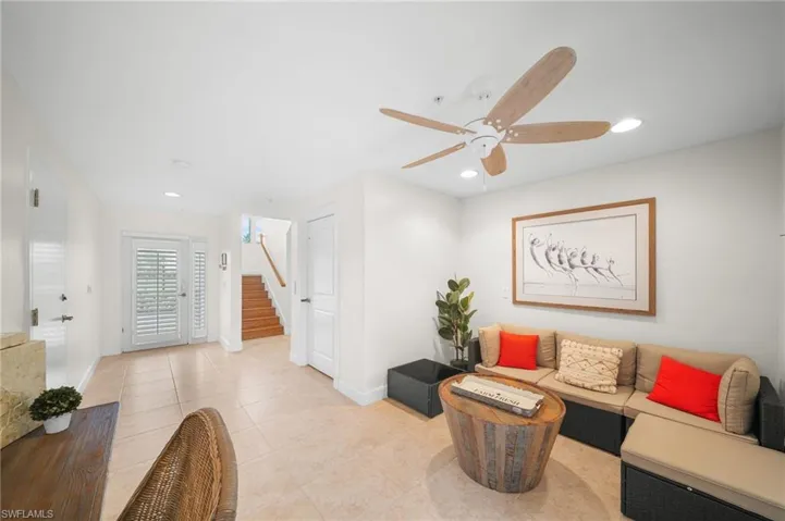 572 11th Ave S 2, Naples, Florida 34102