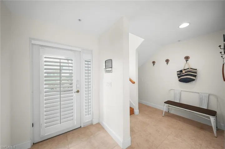 572 11th Ave S 2, Naples, Florida 34102