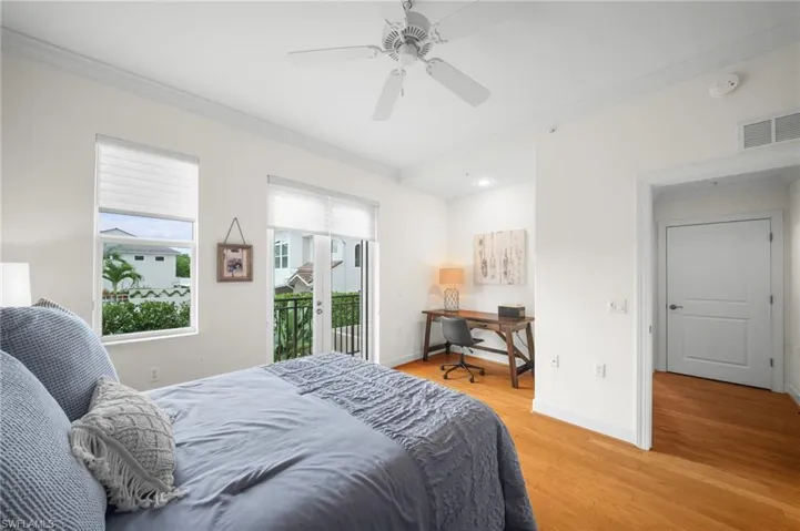 572 11th Ave S 2, Naples, Florida 34102