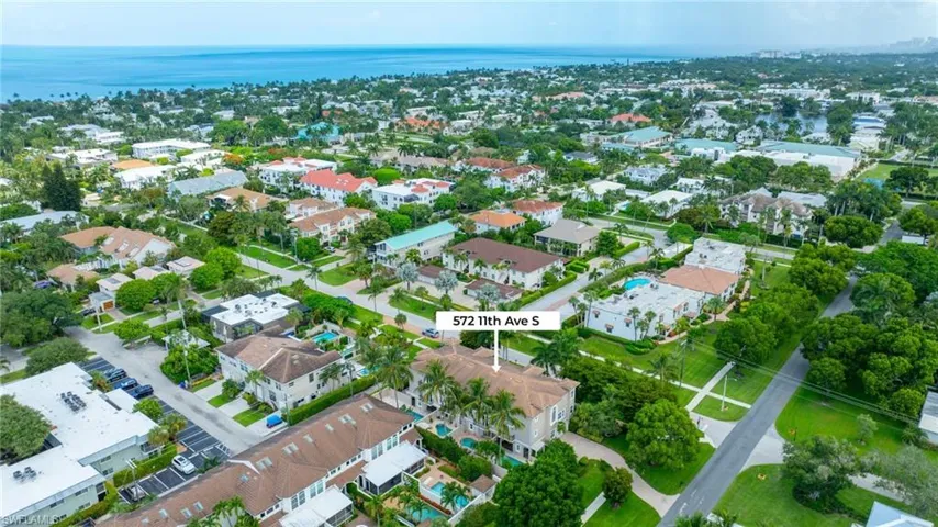 572 11th Ave S 2, Naples, Florida 34102