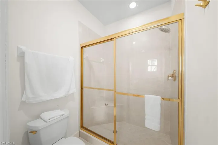 572 11th Ave S 2, Naples, Florida 34102