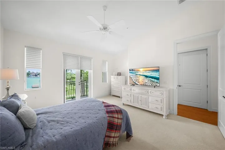 572 11th Ave S 2, Naples, Florida 34102