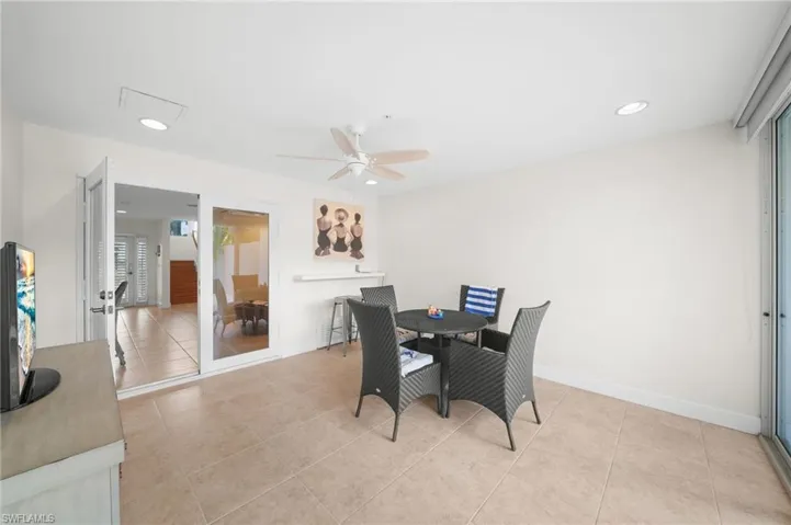572 11th Ave S 2, Naples, Florida 34102