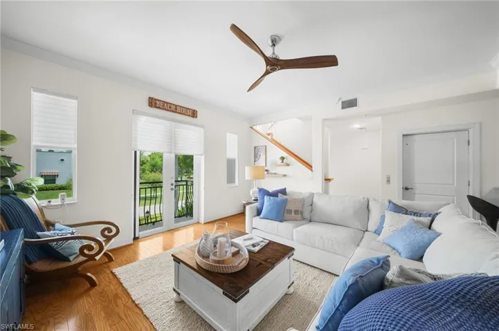 572 11th Ave S 2, Naples, Florida 34102